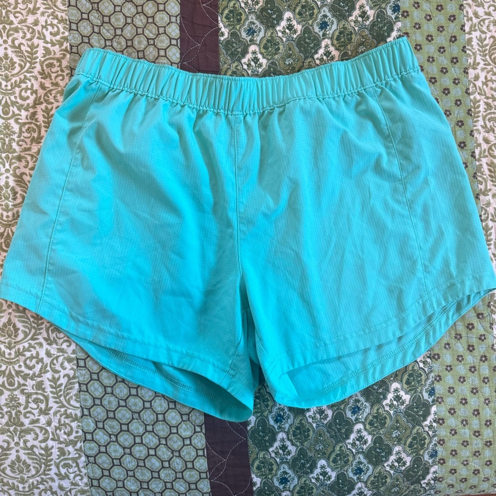 Columbia PFG Nylon pull on shorts